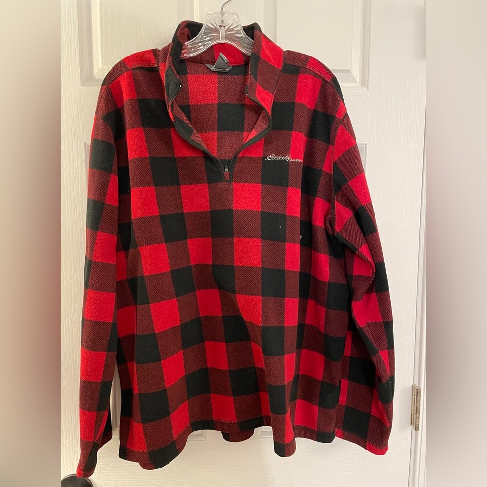 Men’s XL Eddie Bauer fleece quarter zip